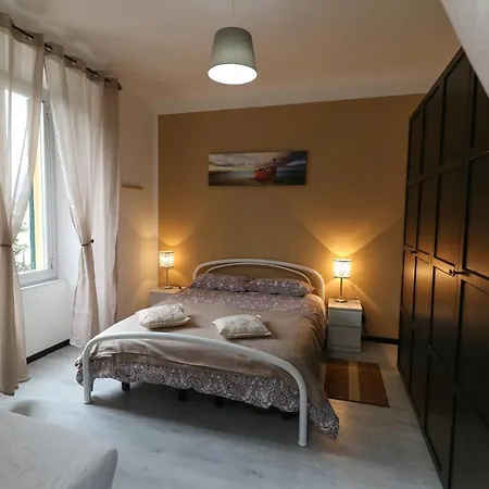 Appartement La Darsena. Savona