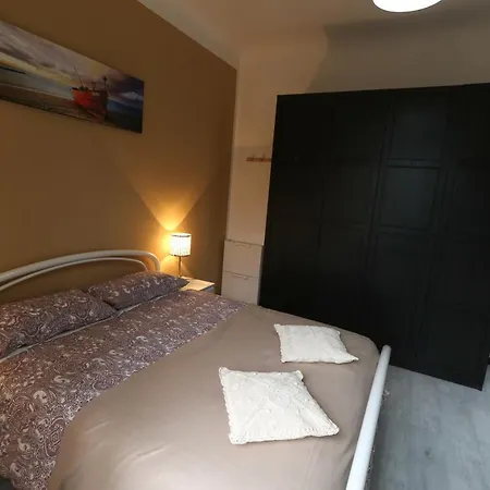 La Darsena. Apartment Savona